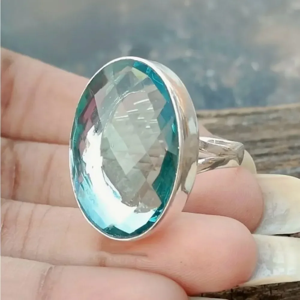 🩶 NEW Stunning fashionable sea foam green CZ ring 🩶
